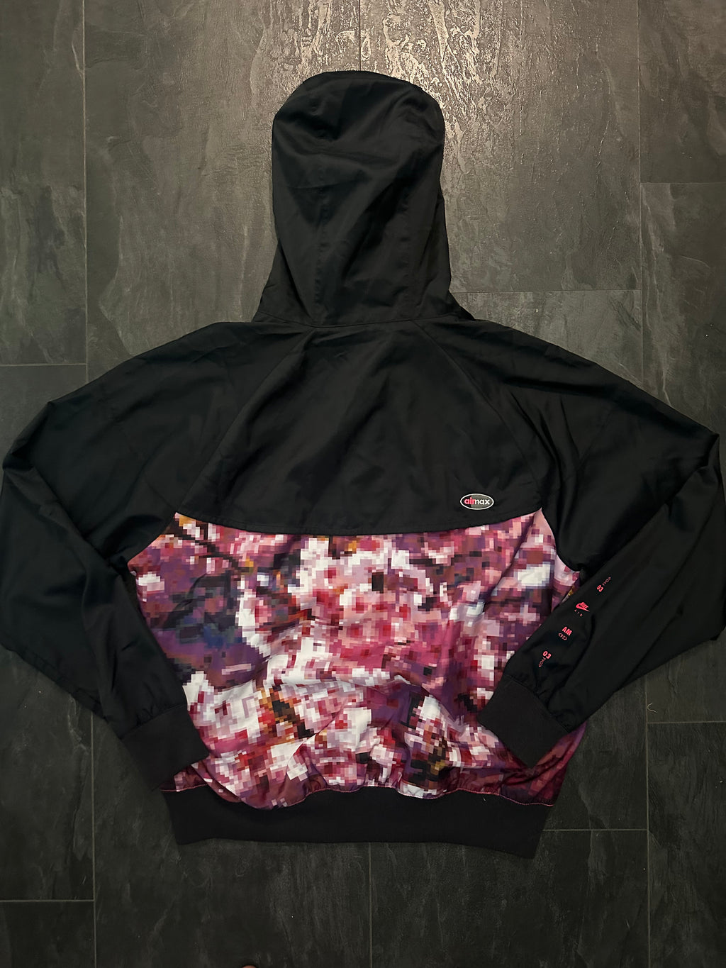 Nike Tokyo Sakura Windrunner